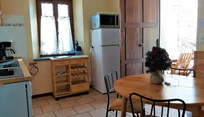 T2 meublé le Chamois avec jardin à jausiers